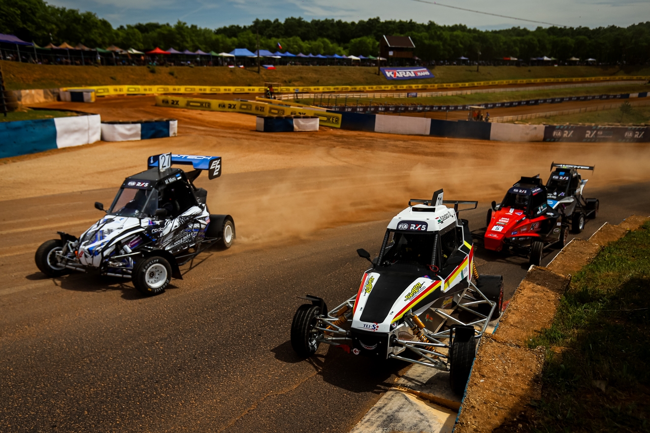 Rx5 Rally Racing Juga leads the way after opening day of RX5 action in Hungary - FIA ...